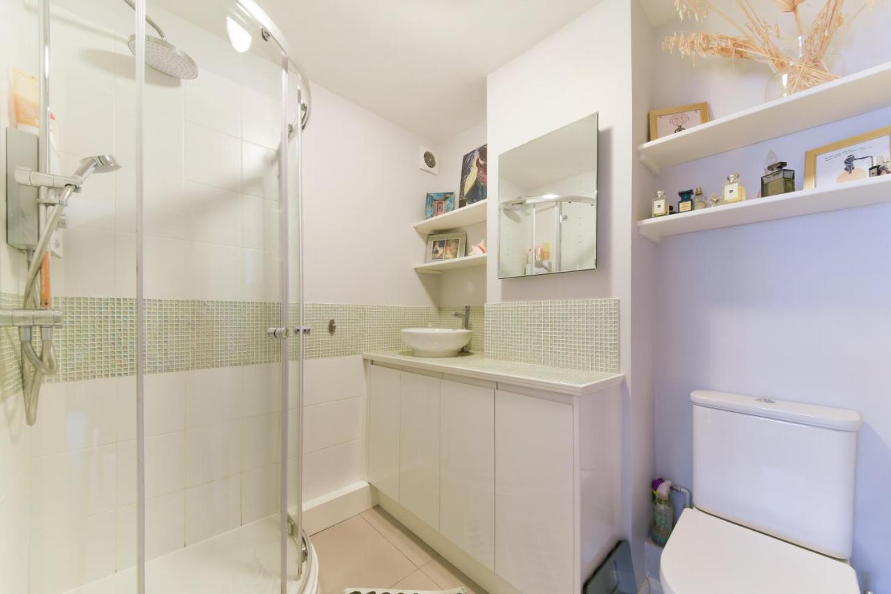 2 Bedroom Apartment Near Southfields London Exterior foto